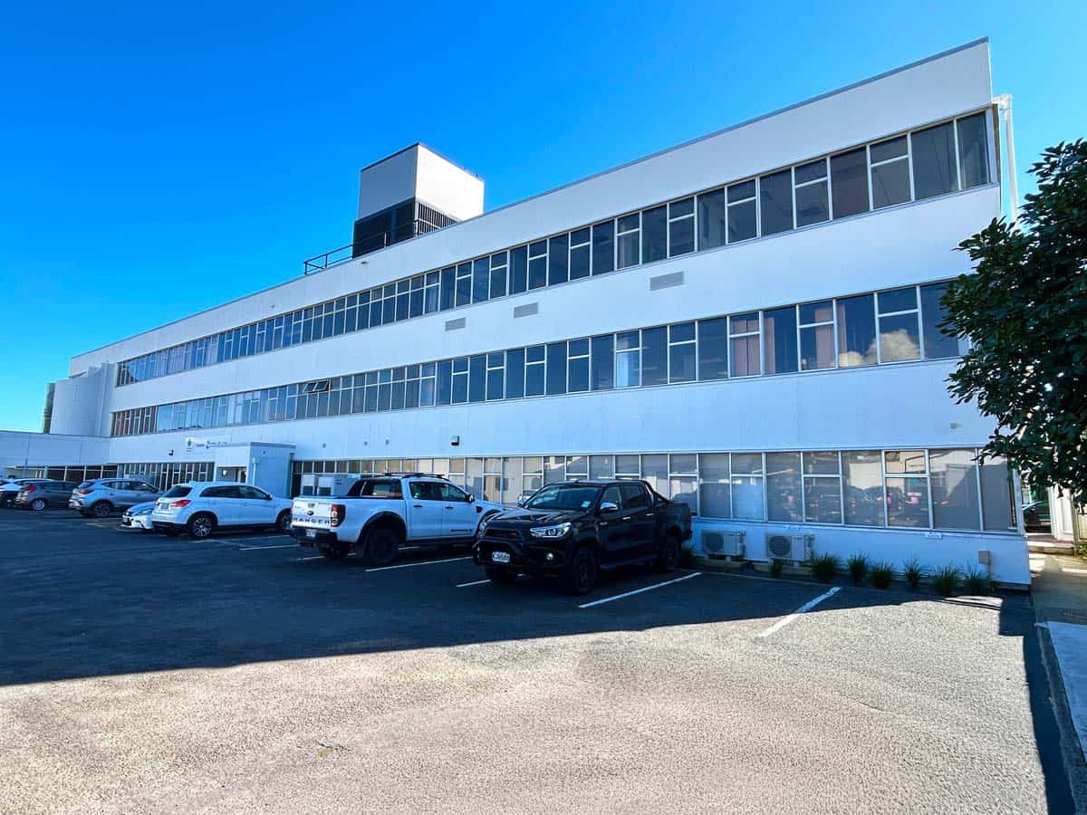 L2 EW, 214 D.East 3 L2 EW, 214 D.East 3